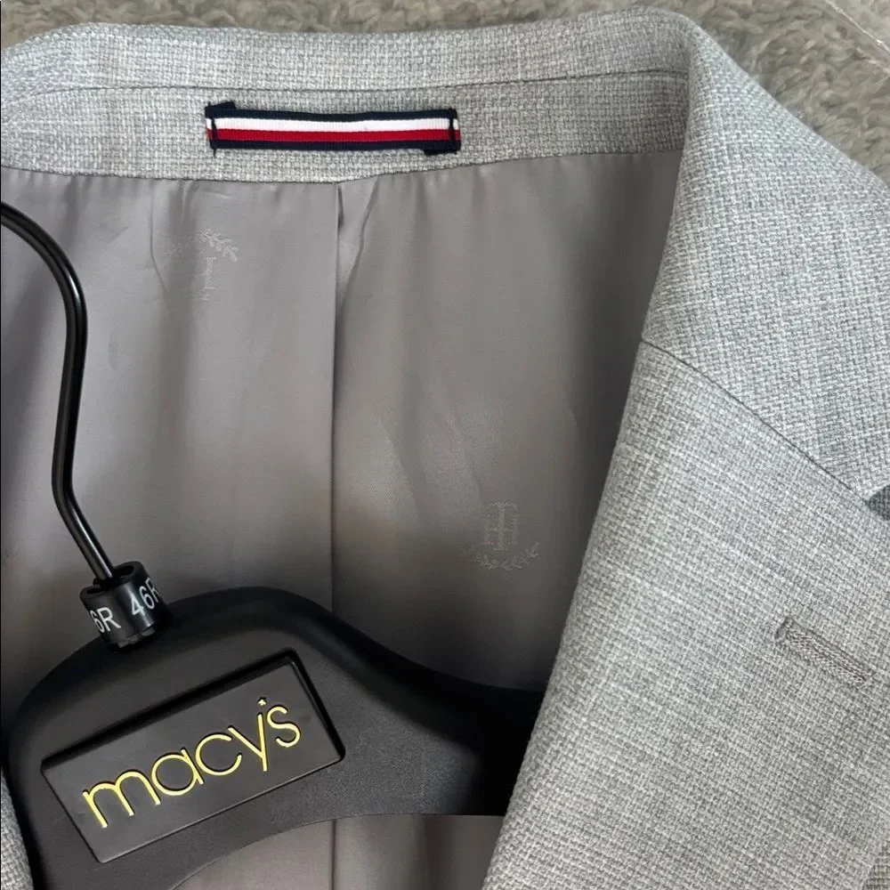 Tommy Hilfiger Modern Fit Solid Sports Coat size 44R
